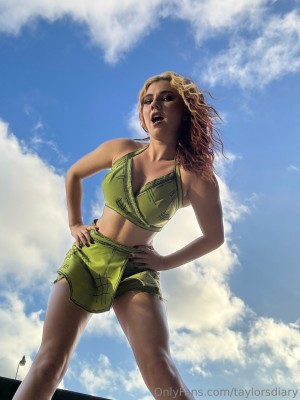 Dare Taylor Photo #769