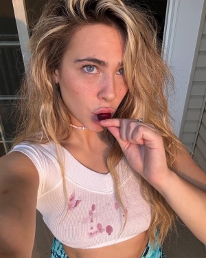 Danielle Cooper Photo #60