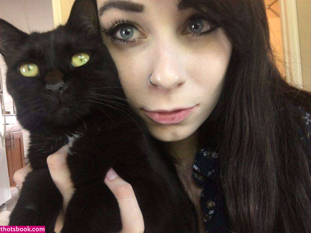 Eevee Frost Photo #20