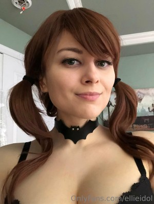 Ellie Idol Photo #20