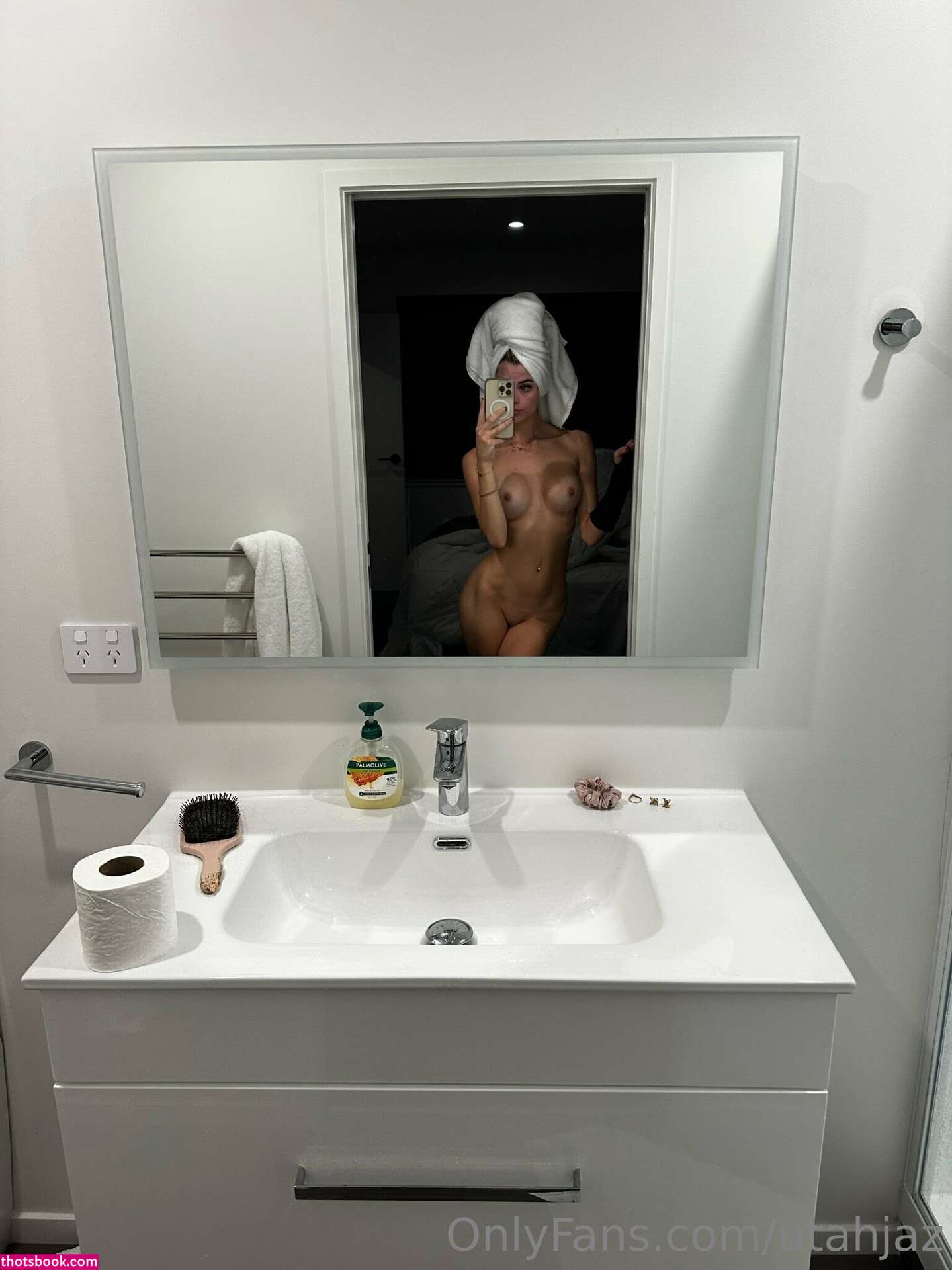 Jasmine See Photo #70