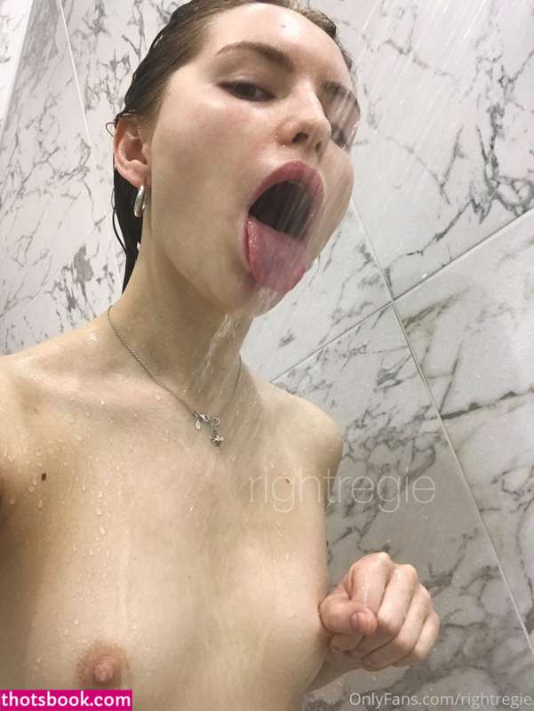 Right Regie Photo #13