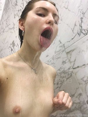 Right Regie Photo #13