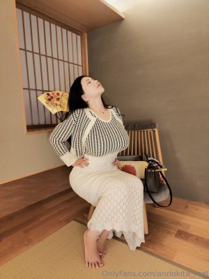 Anri Okita Photo #283