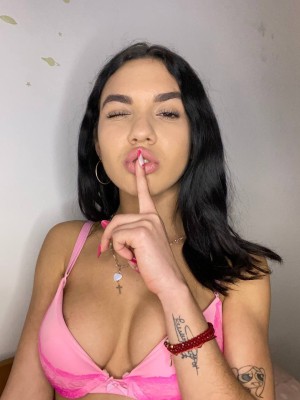 Shantal Sky Photo #11