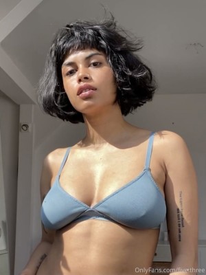 Riya Hamid Photo #19