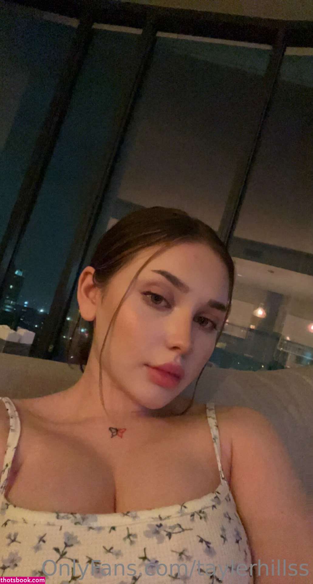 Tayler Hills Photo #628