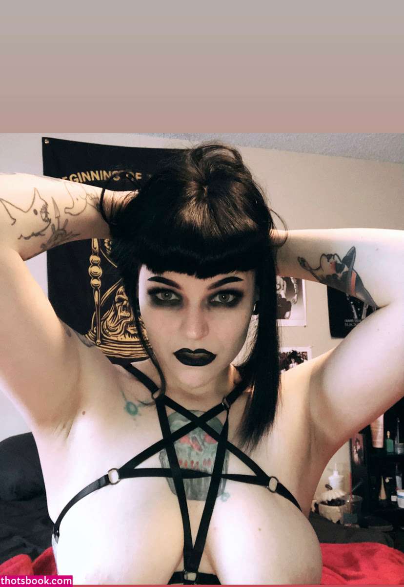 Hollyeekitty Photo #14