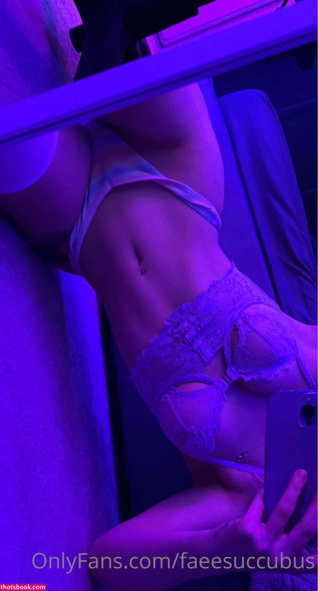 naiadeityy Photo #36