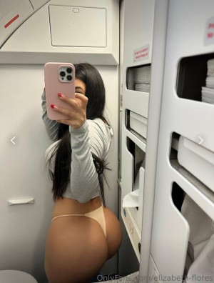 elizabethpinaa Photo #63