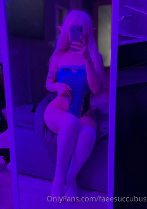 naiadeityy Photo #78