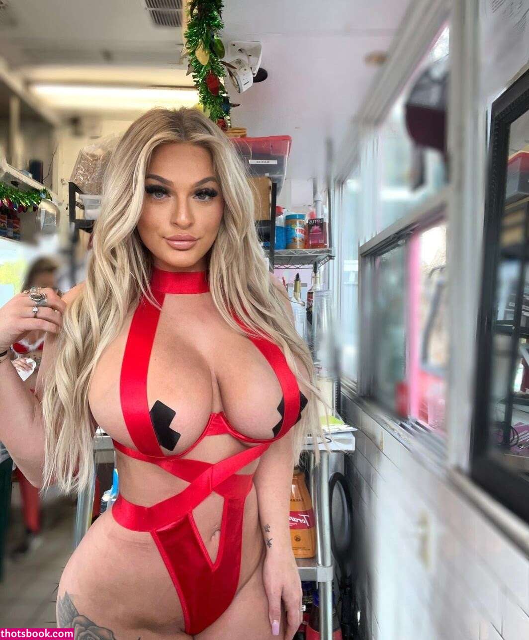 Daisy Delacroix Photo #35