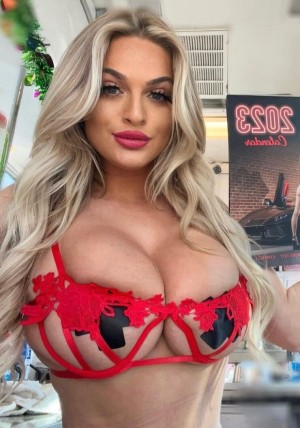 Daisy Delacroix Photo #47