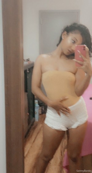 sxnnybxnks Photo #107