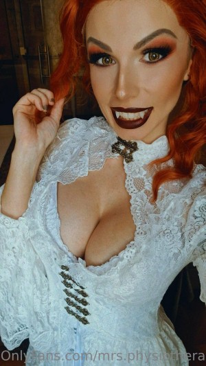 Mrs Physiotherapist Photo #10