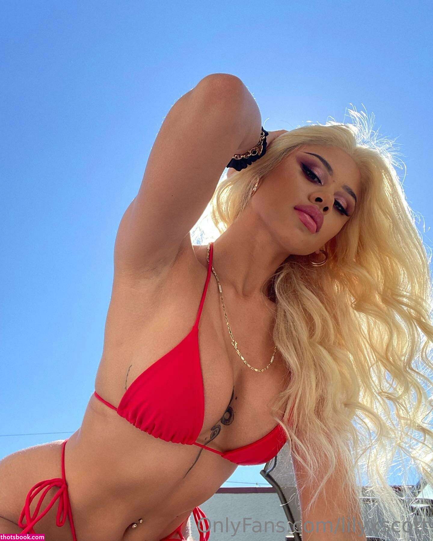 lilyxscott Photo #26