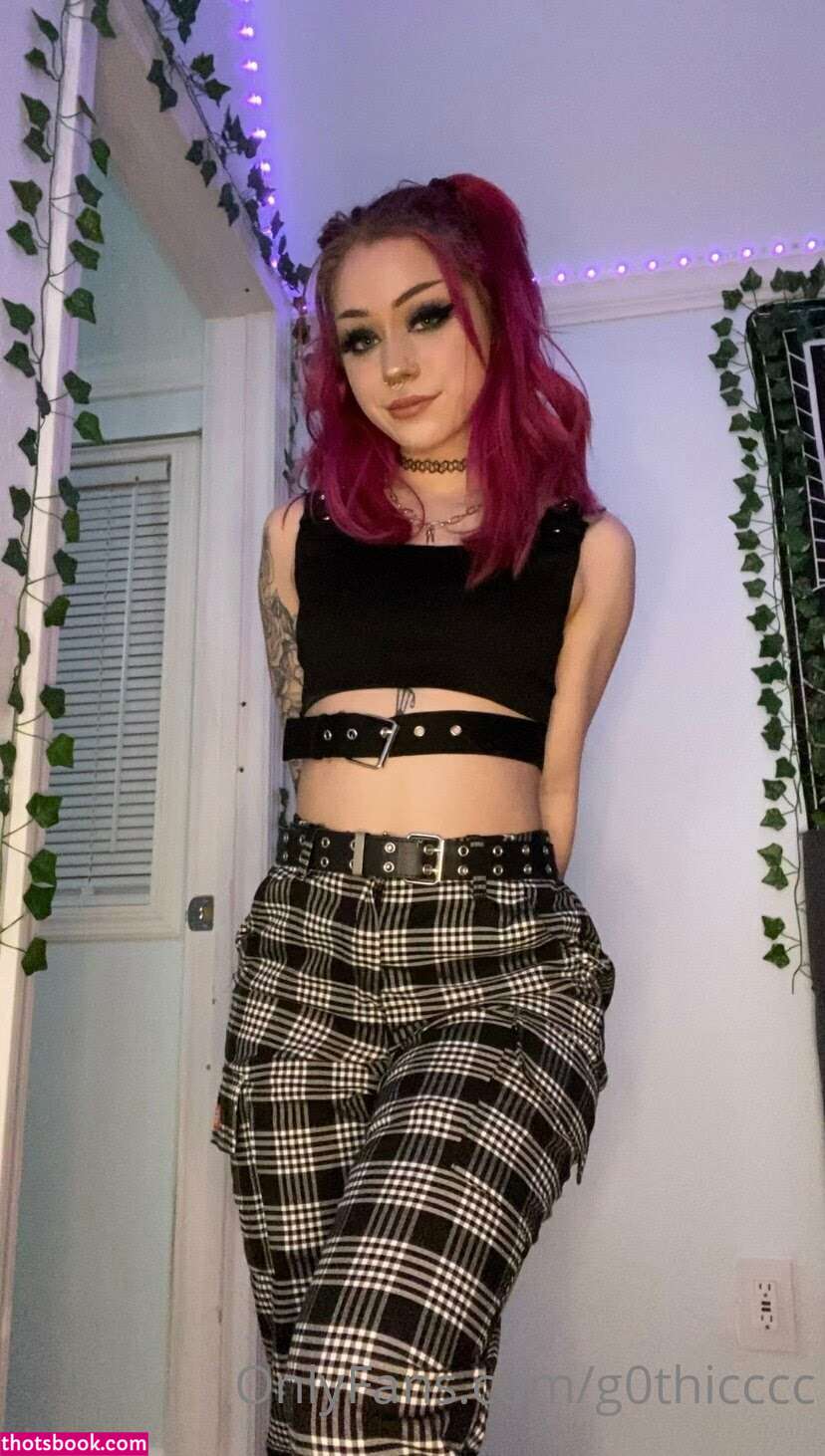 g0thicccc Photo #9