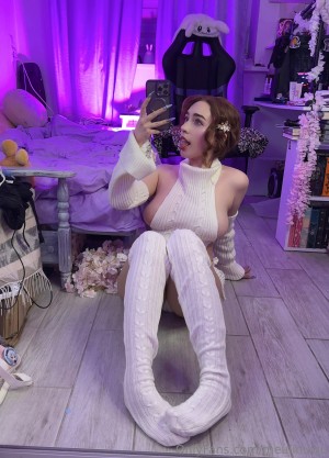 Chilling Madness Photo #129