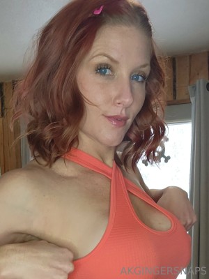 Akgingersnaps Photo #98