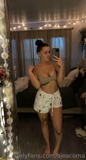 Alyssa Jeacoma Photo #32