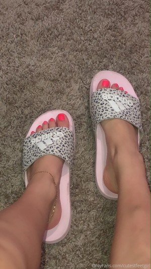 cutestfeetgirl Photo #116