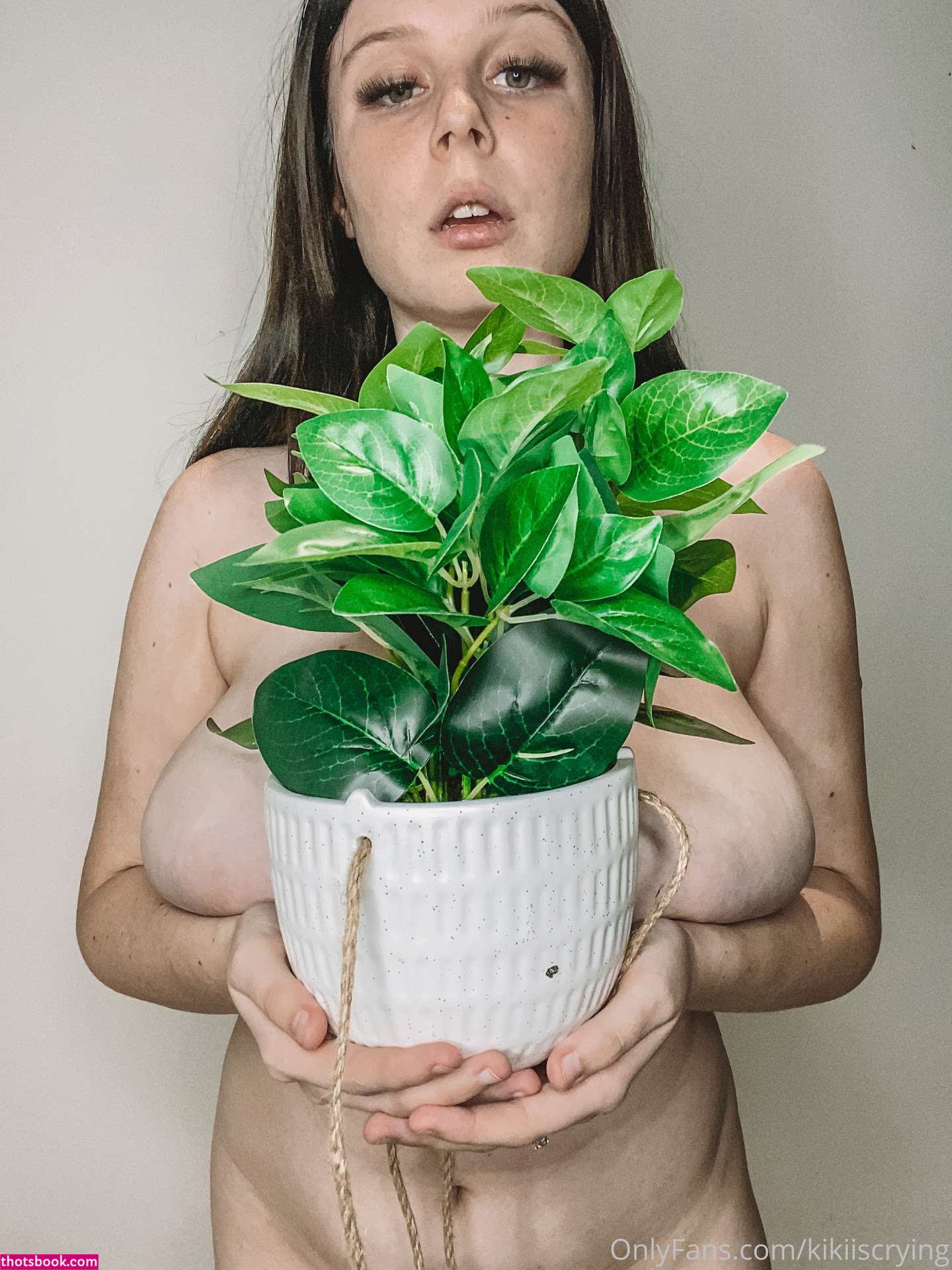 Kikiiscrying Photo #182