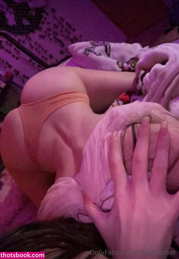 Meowforher Photo #140