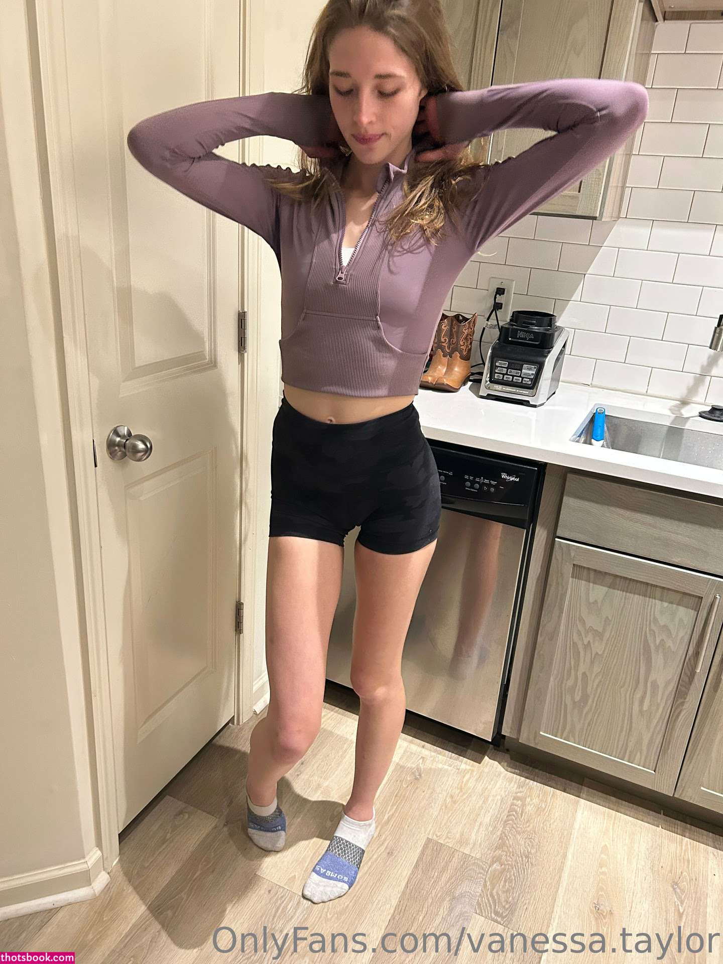 Vanessa Taylor Photo #156