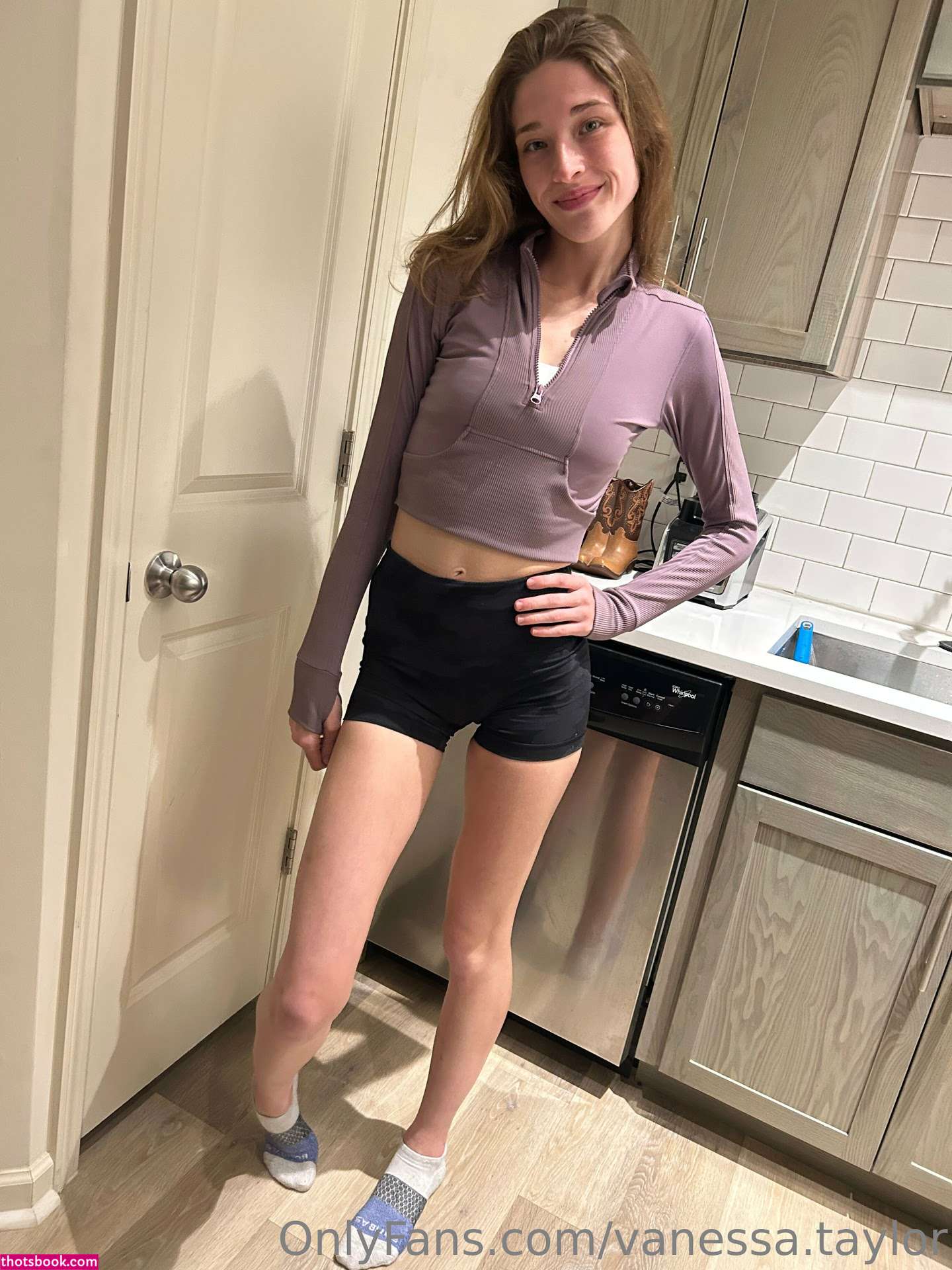 Vanessa Taylor Photo #158