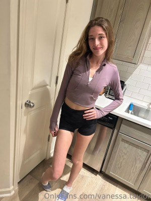 Vanessa Taylor Photo #163