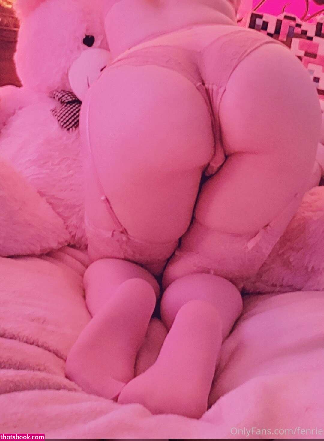 Freya Amari Photo #7