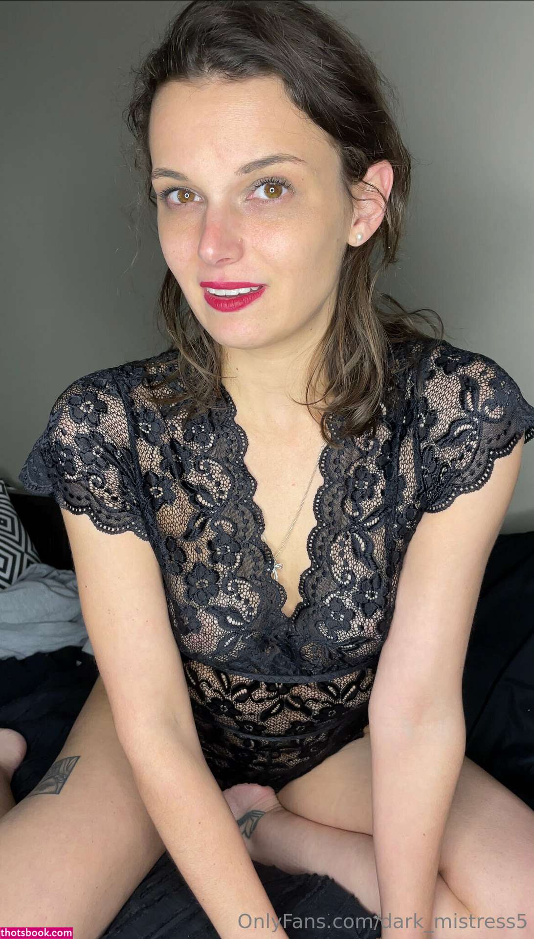 Dark Mistress Photo #17