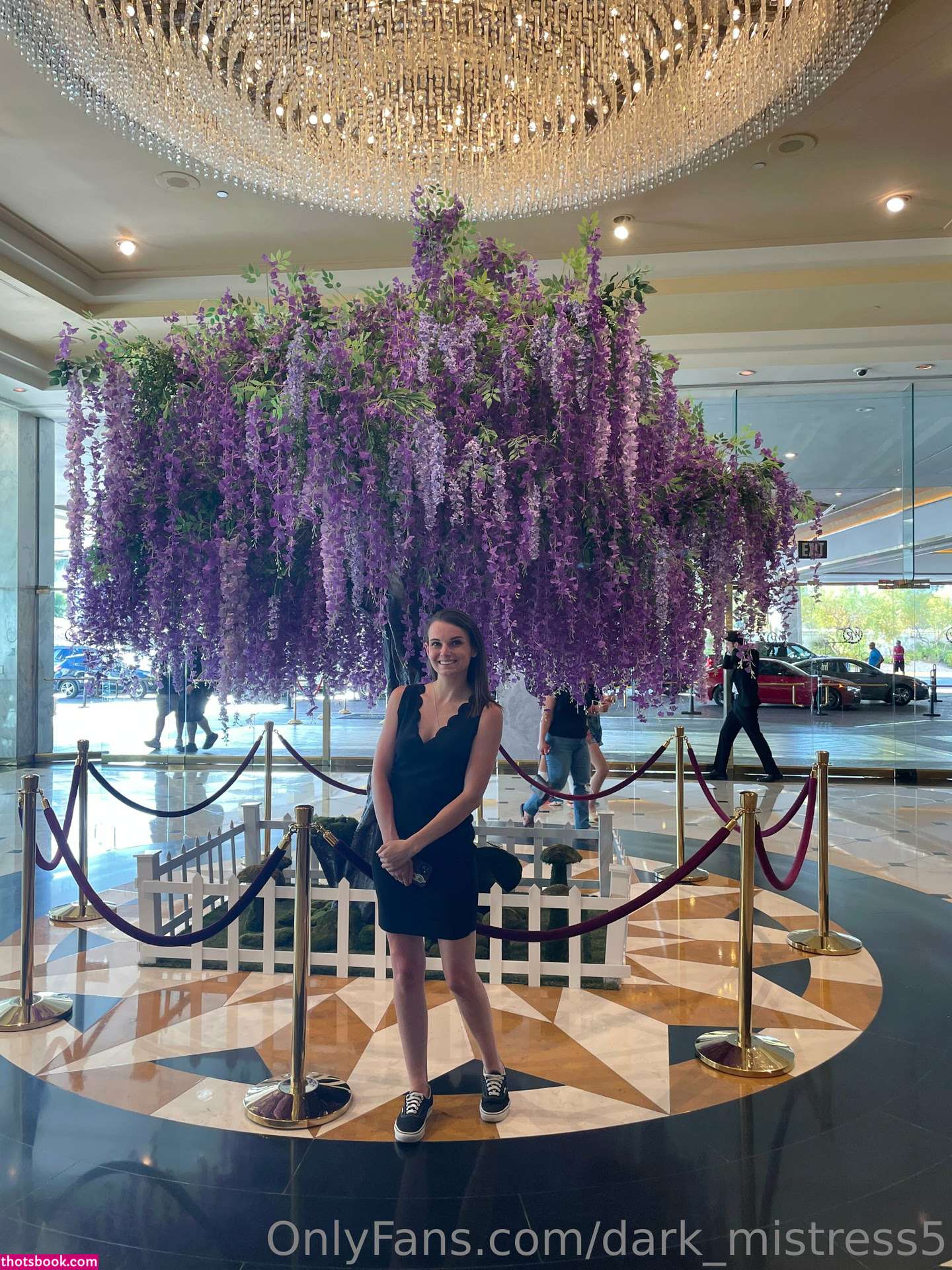 Dark Mistress Photo #128