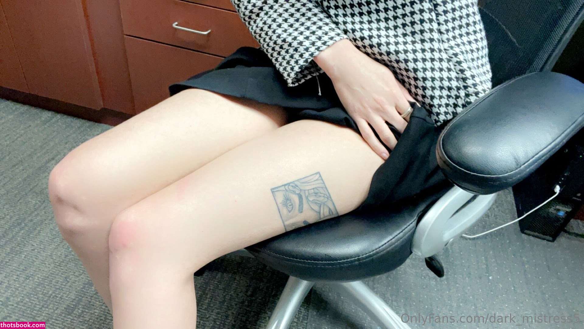 Dark Mistress Photo #165