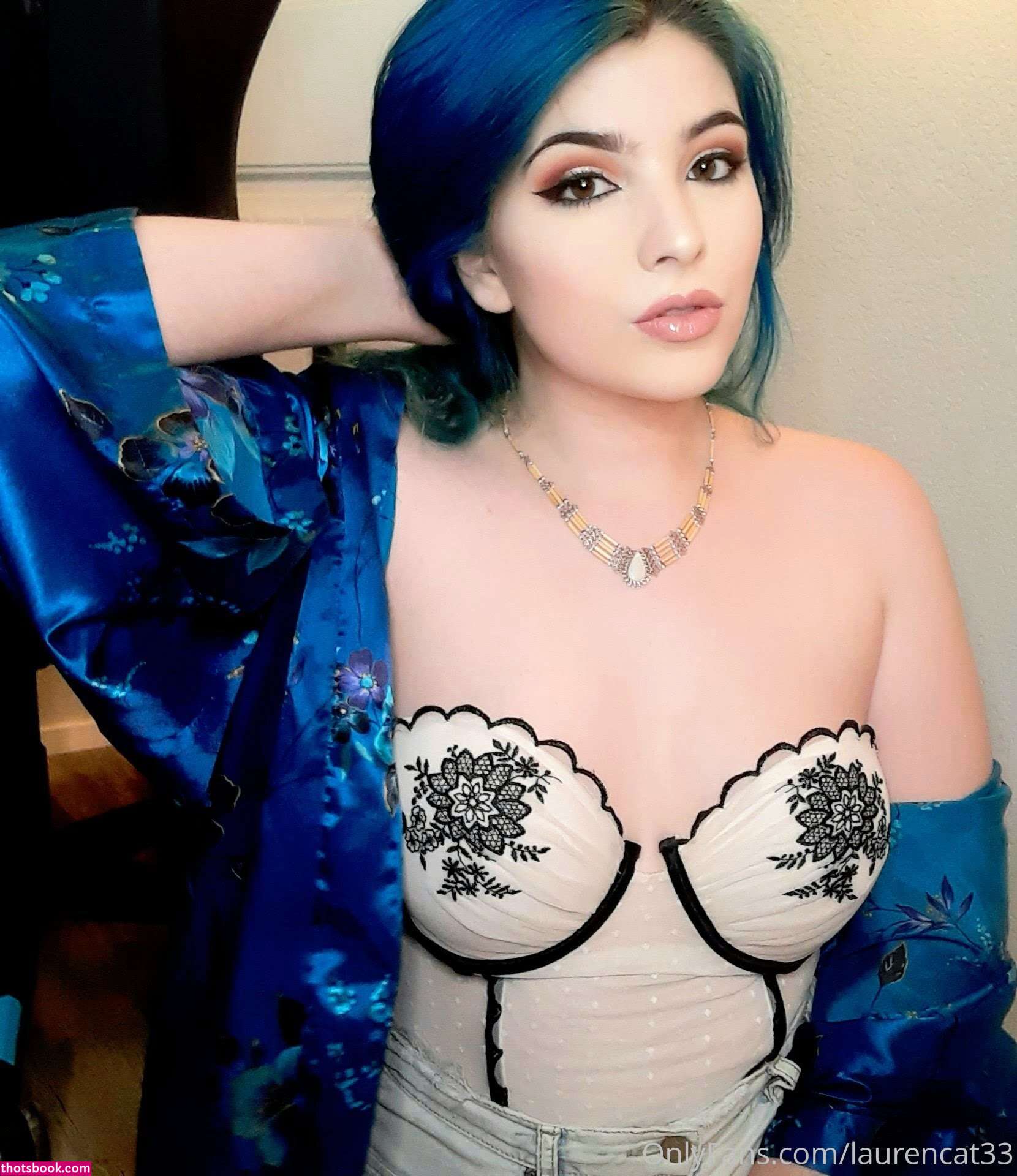 laurencat33 Photo #54