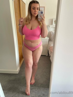 Curvygirllou Photo #16