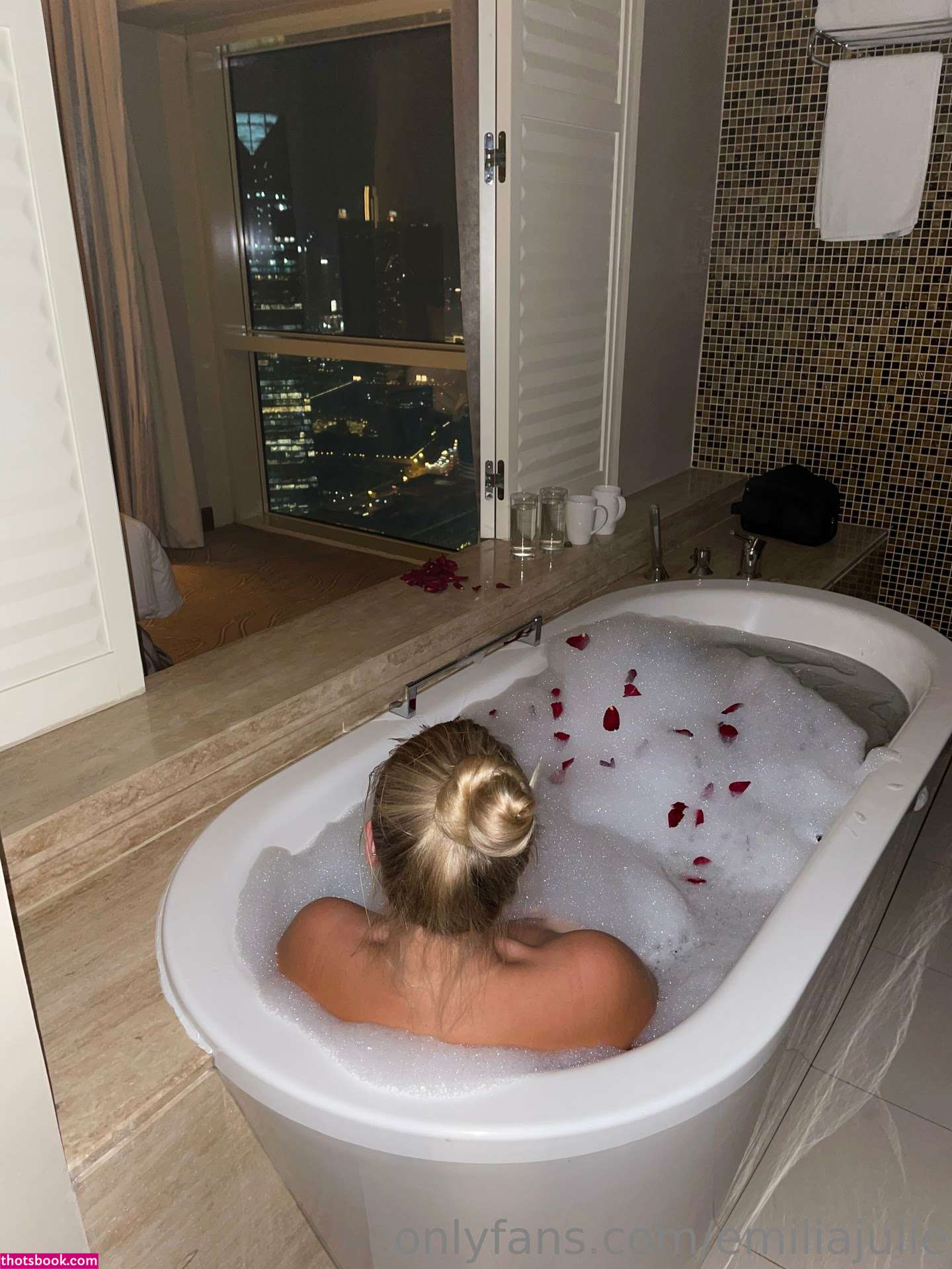 emiliajulie Photo #24