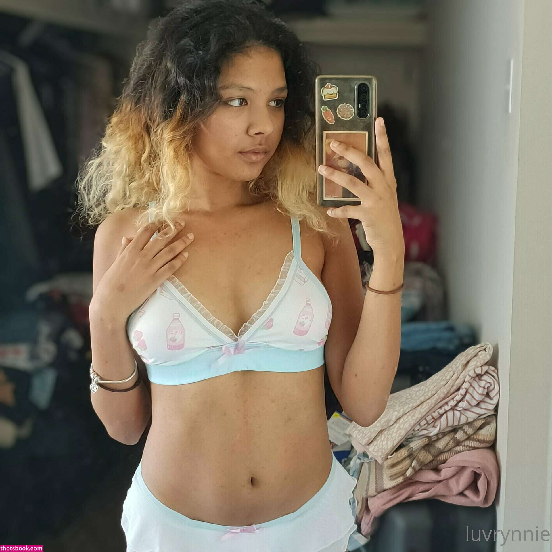 luvrynnie Photo #139