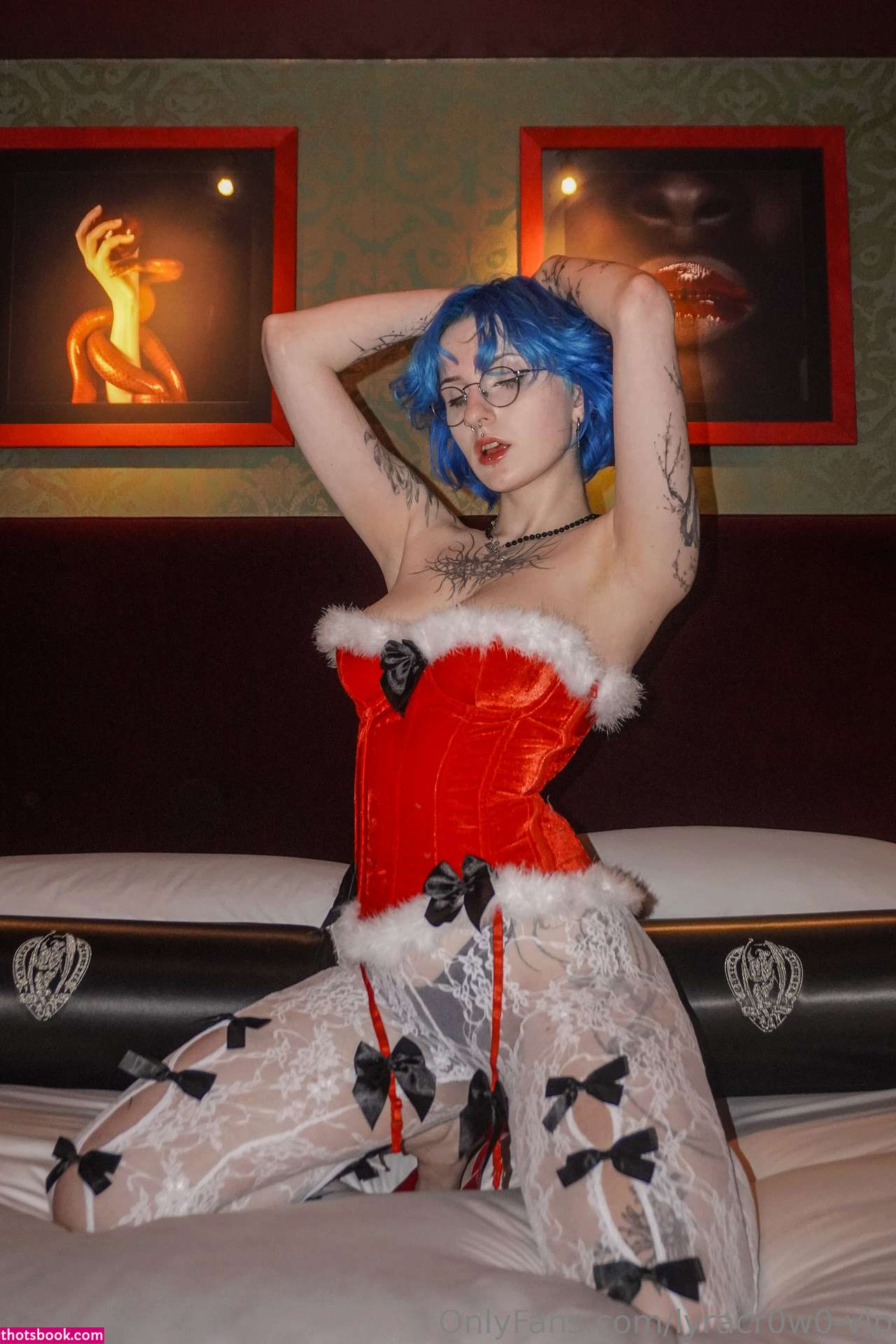 Lyra Crow Photo #1004