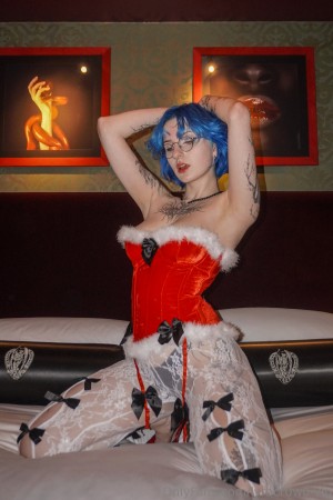 Lyra Crow Photo #1004