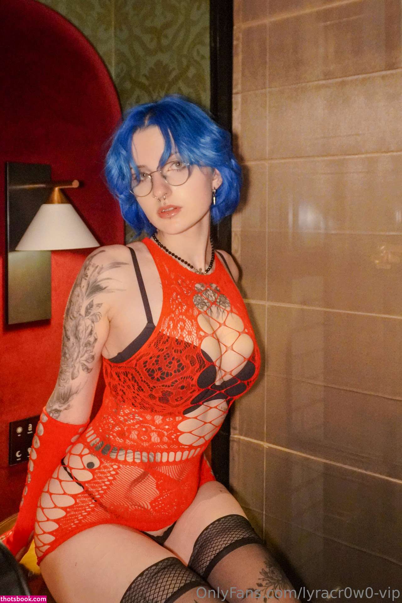 Lyra Crow Photo #1010