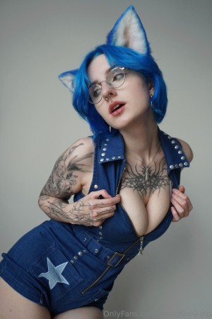 Lyra Crow Photo #1015