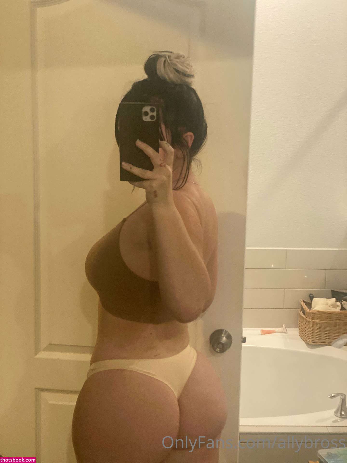 Bellasummersxo Photo #18