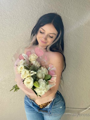 Bellasummersxo Photo #17