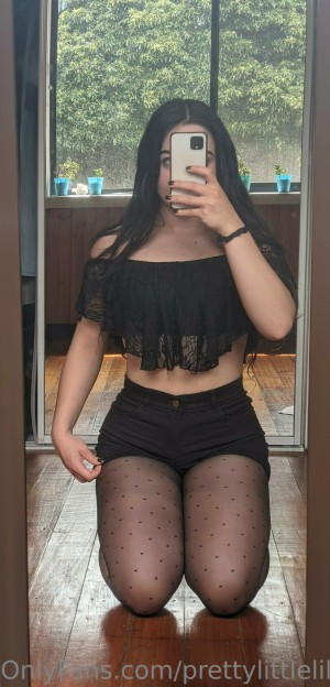 Prettylittlelily48 Photo #150