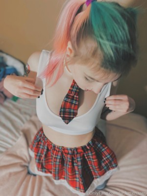 urkittenuwu Photo #64