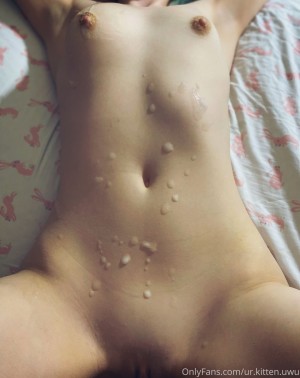 urkittenuwu Photo #70