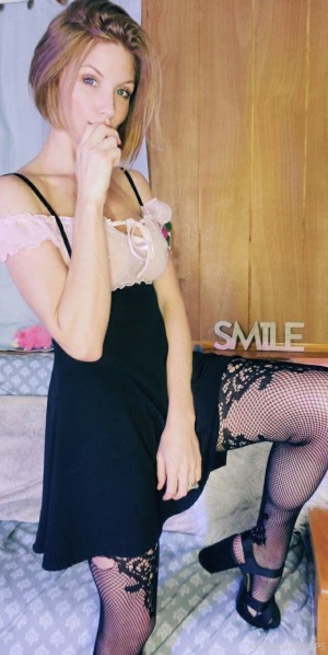 Akgingersnaps Photo #47