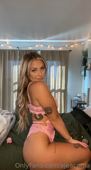 Alyssa Jeacoma Photo #25