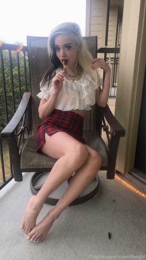 cutestfeetgirl Photo #46